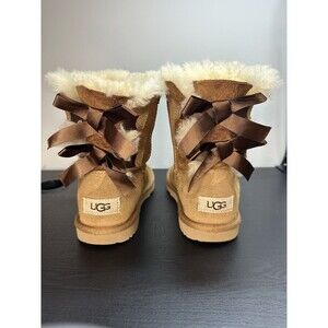UGG Australia Bailey Bow II Boots | Kids Size 2| Chestnut Sheepskin #1280